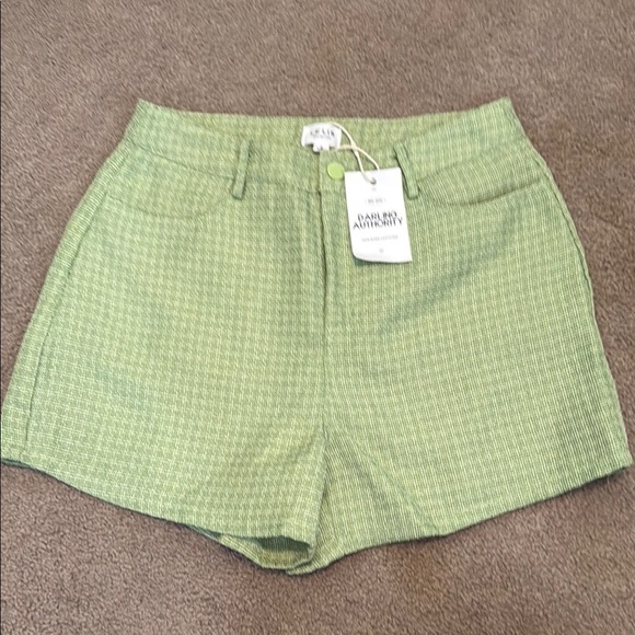 Le Lis Pants - Le Lis High Waist Green Shorts with Tailored Look